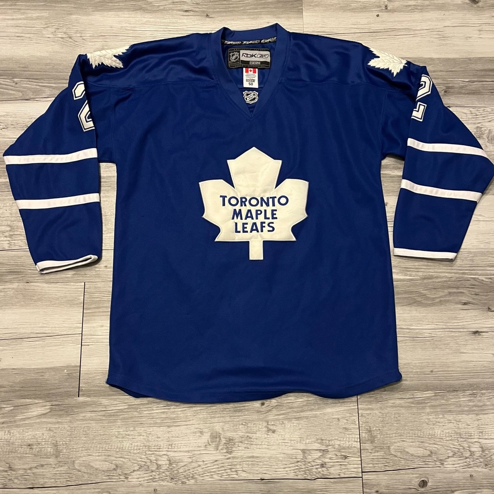 Vintage Reebok Toronto Maple Leafs Luke Schenn Jersey